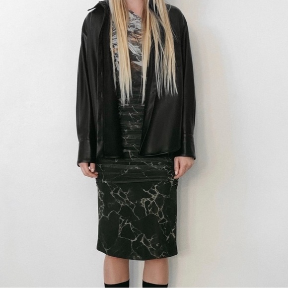 Zara Ruched Green Marble Midi Skirt - Picture 9 of 9